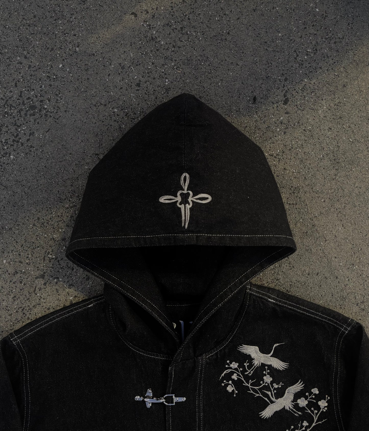 'MOTHEROFPEARL'(MOP) Hooded denim jacket