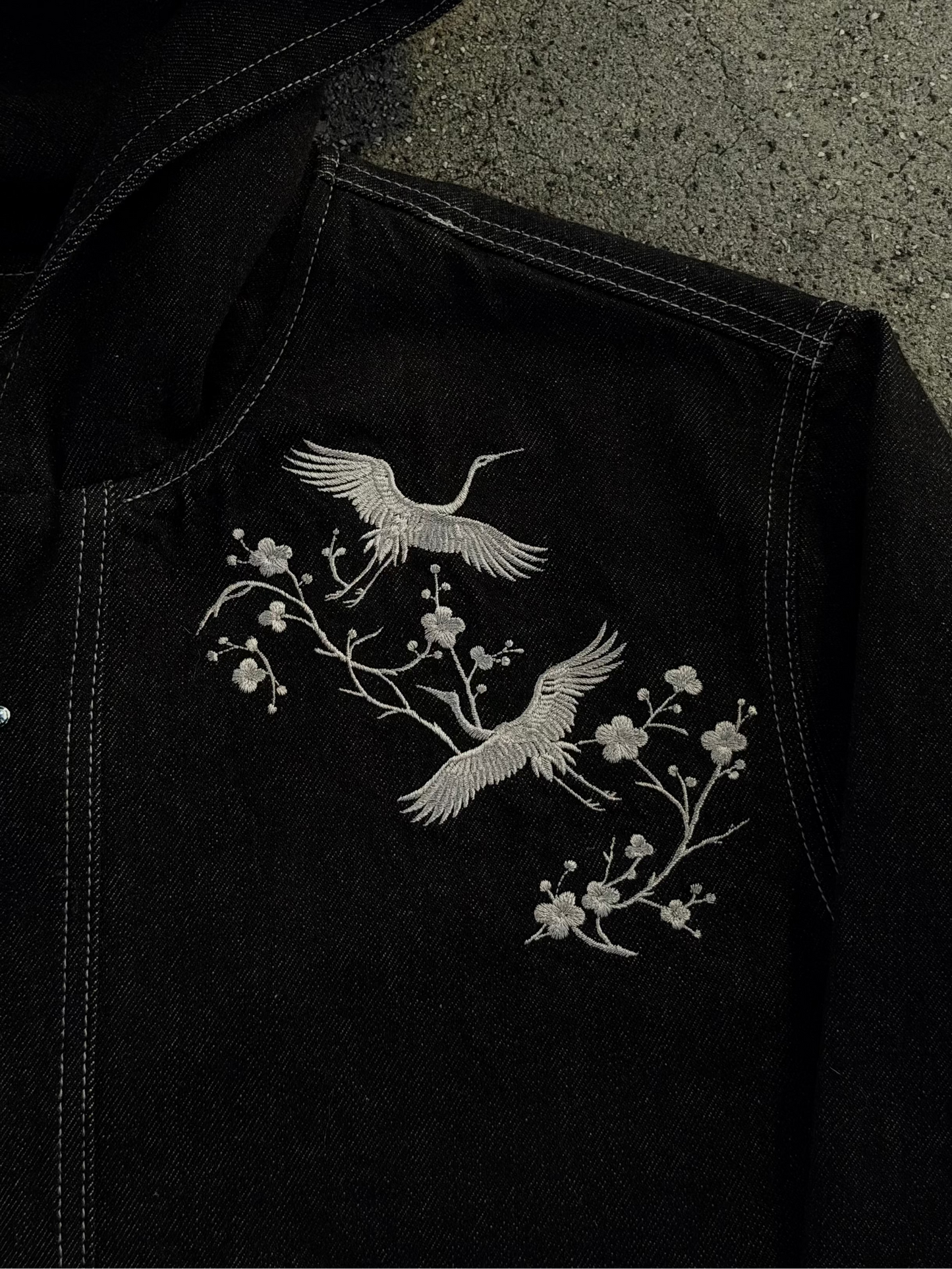 'MOTHEROFPEARL'(MOP) Hooded denim jacket