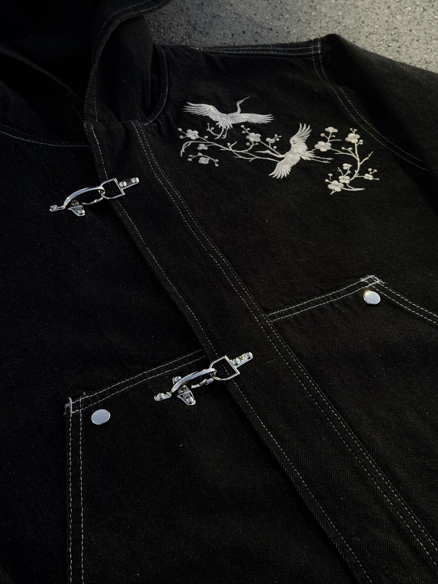 'MOTHEROFPEARL'(MOP) Hooded denim jacket