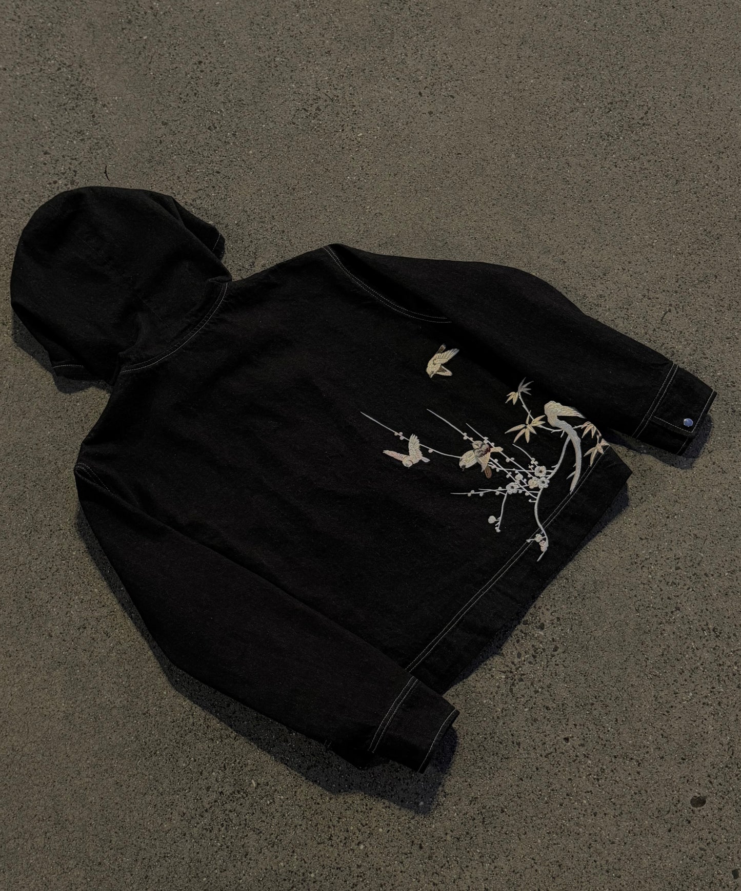 'MOTHEROFPEARL'(MOP) Hooded denim jacket